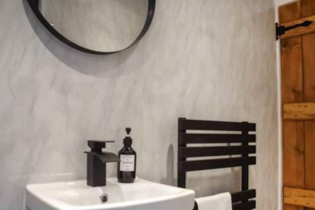 Beautiful Renovated Cottage In Mersham Ashford Kent Extérieur photo